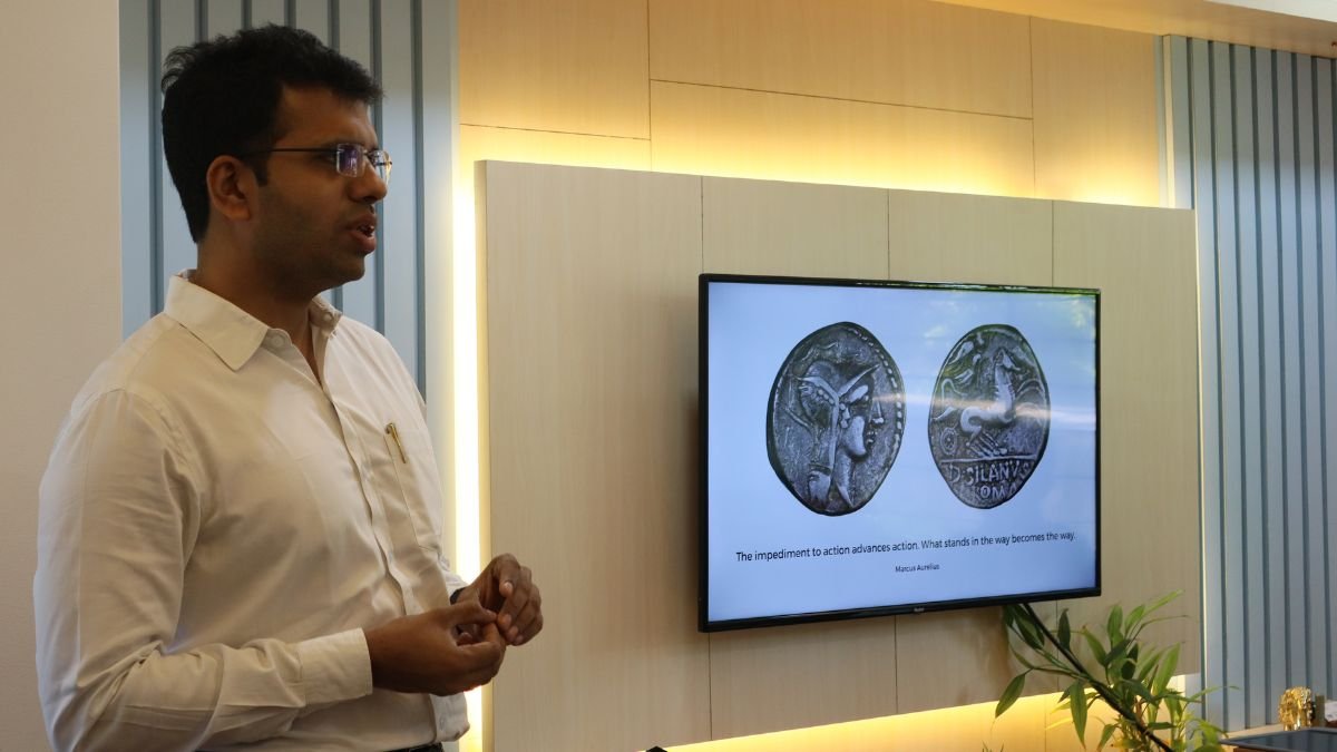Vedarth Deshpande presentation in Sahakar Nagar 2 Pune office